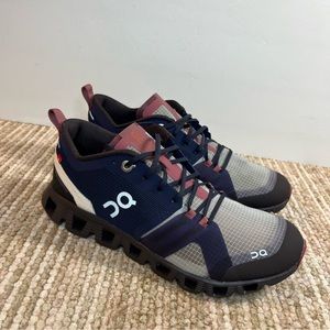 On Cloud x Shift Dark Cherry Size 6